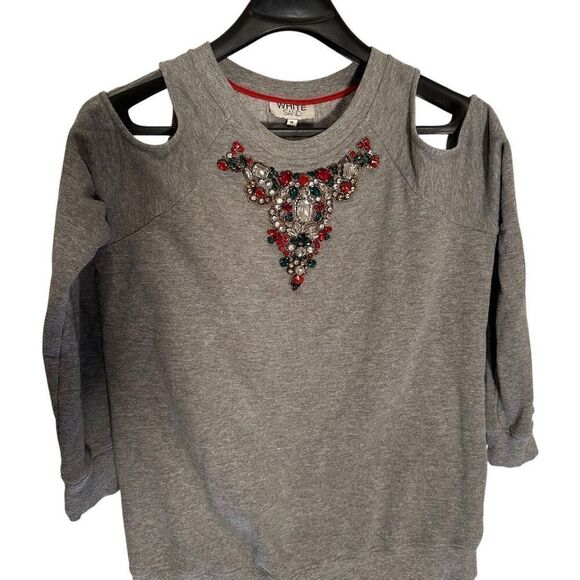 White Sand Embellished Cold Shoulder Casual Top Gray Medium - Picture 1 of 4